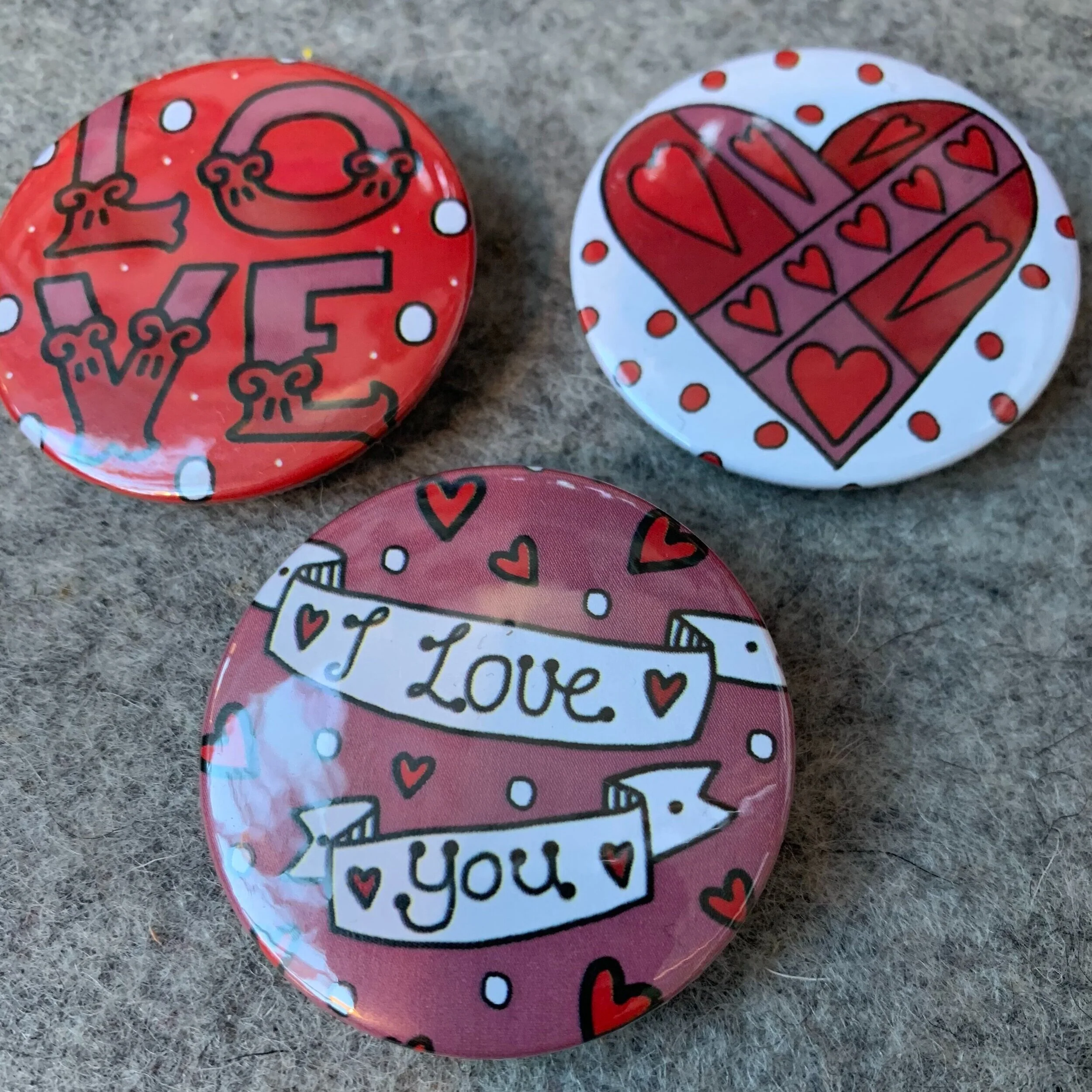Valentine+Badges.jpg
