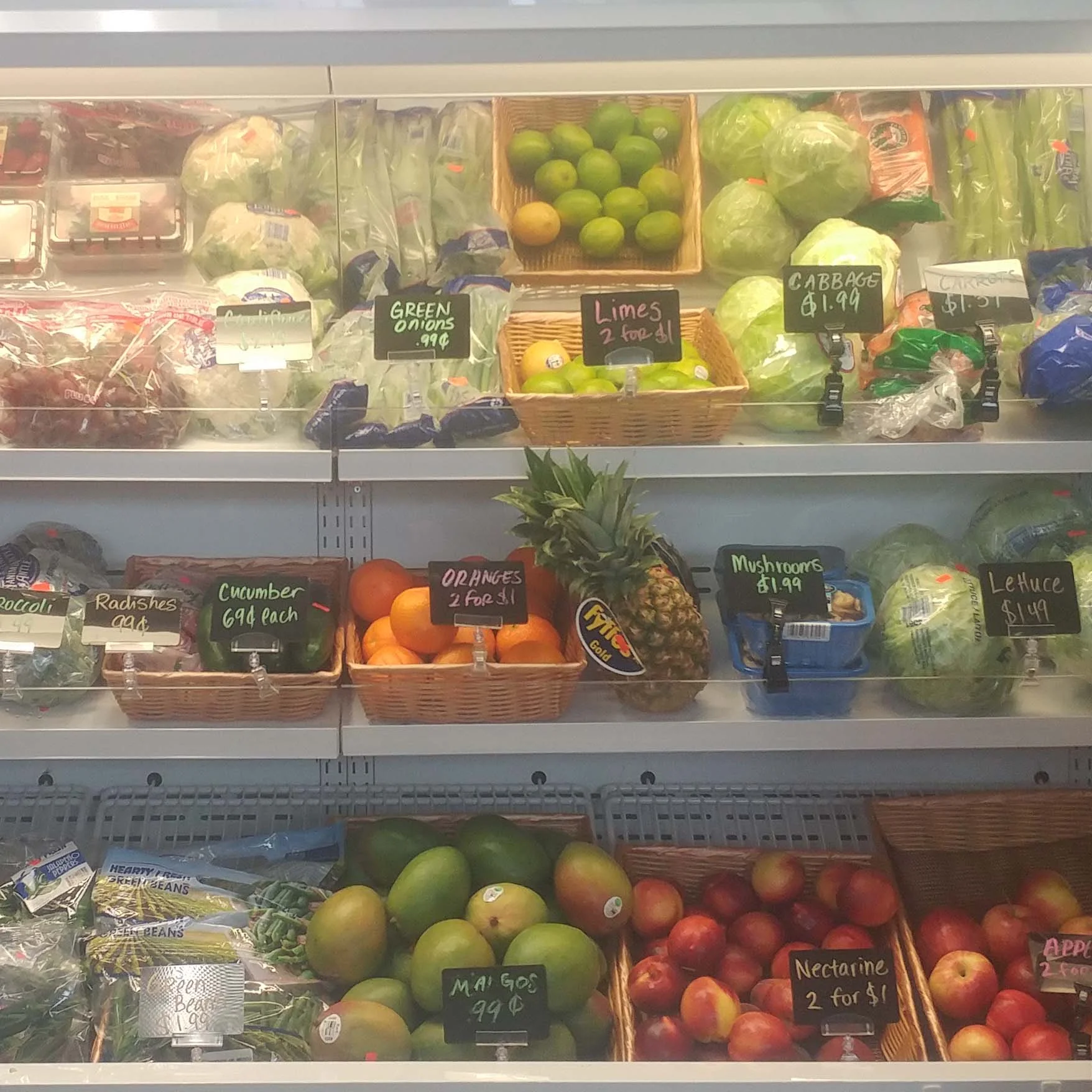 With the help of Be Healthy Berrien, a collective impact initiative supported by United Way, the Covert Citgo is undergoing a healthy corner store transformation. Fresh fruits and vegetables, along with other healthy items, have been added to the corner store’s inventory.