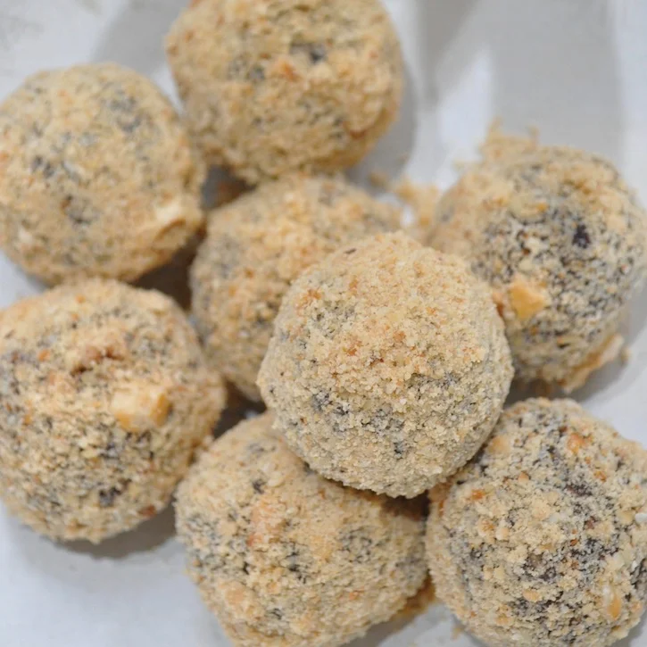 Rochers-chocolate-hazelnut-energy-bites-sonnda-catto-3.jpg