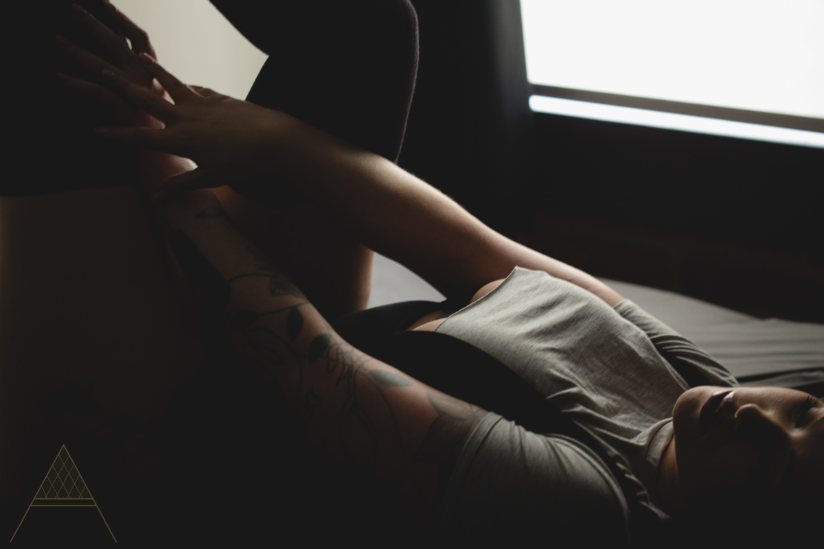 intimate-lifestyle-boudoir-photography-gastown-vancouver-unapologetically-feminine-aiota