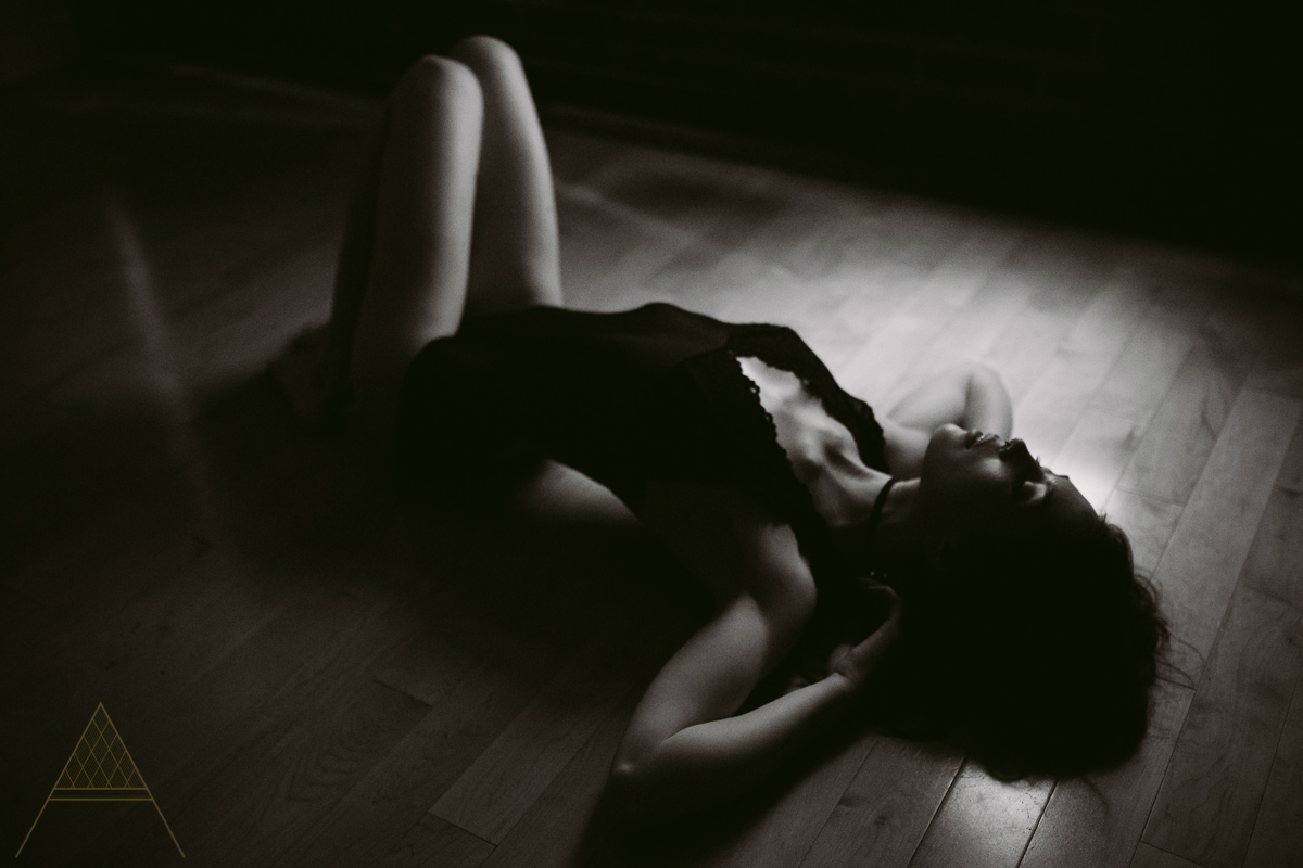 aiota-boudoir-intimate-portrait-photography-vancouver-17.jpg