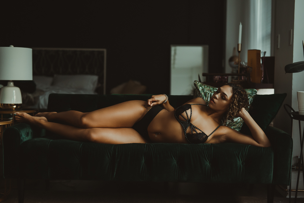 Best Boudoir Photographer Vancouver-26.jpg