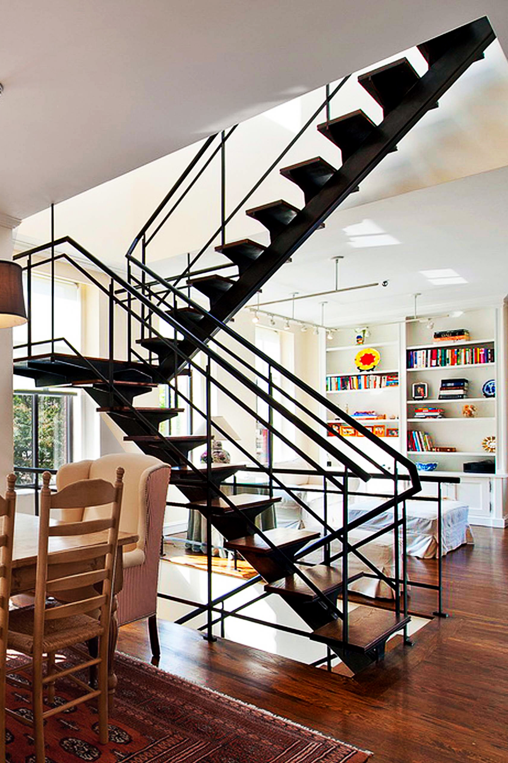 Single Stringer Staircase With Oak treads