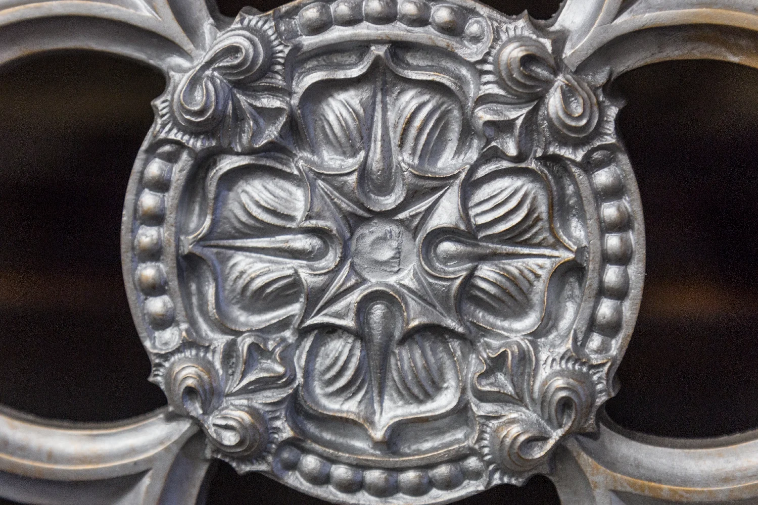 Original sculpture to be used to make the 3 other casts. It is coated with an aluminium powder so it doesn't stick to the Ceramic Shell.
