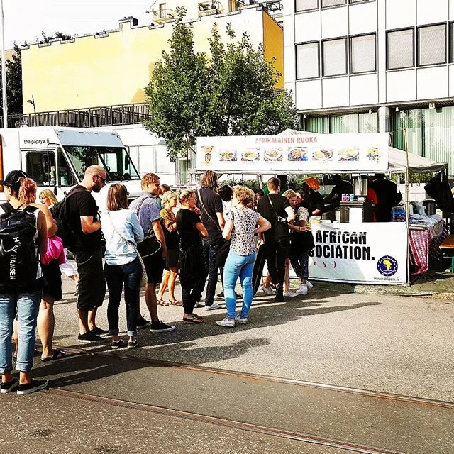 African Pots parhaimmillaan #kallioblockparty tervetuloa syömään herkullista afrikkalaista! Ollaan täälä klo: 22.00 asti.