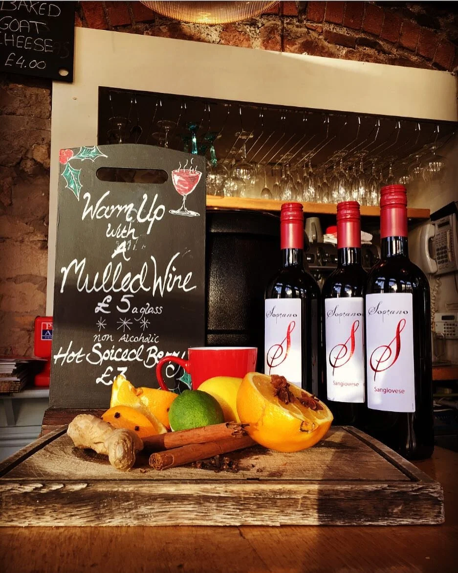 We love any excuse for wine at The Quadrant, and the autumn chill is definitely one of them! Join us for a mulled wine made fresh with locally sourced ingredients from #regtheveg #clifton #mulled wine #quadXmas