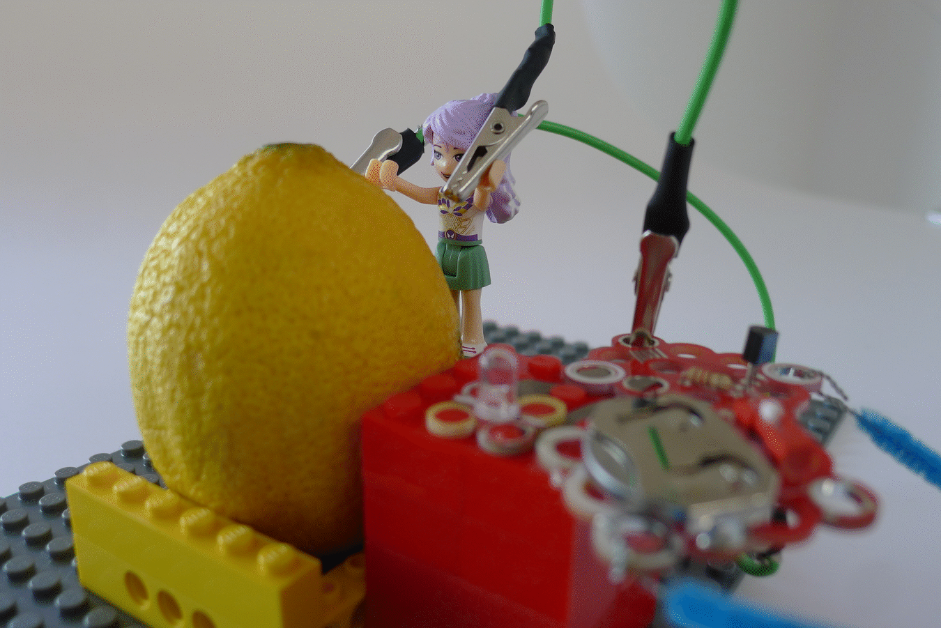  Touchpad circuit created with fruit and LEGO 