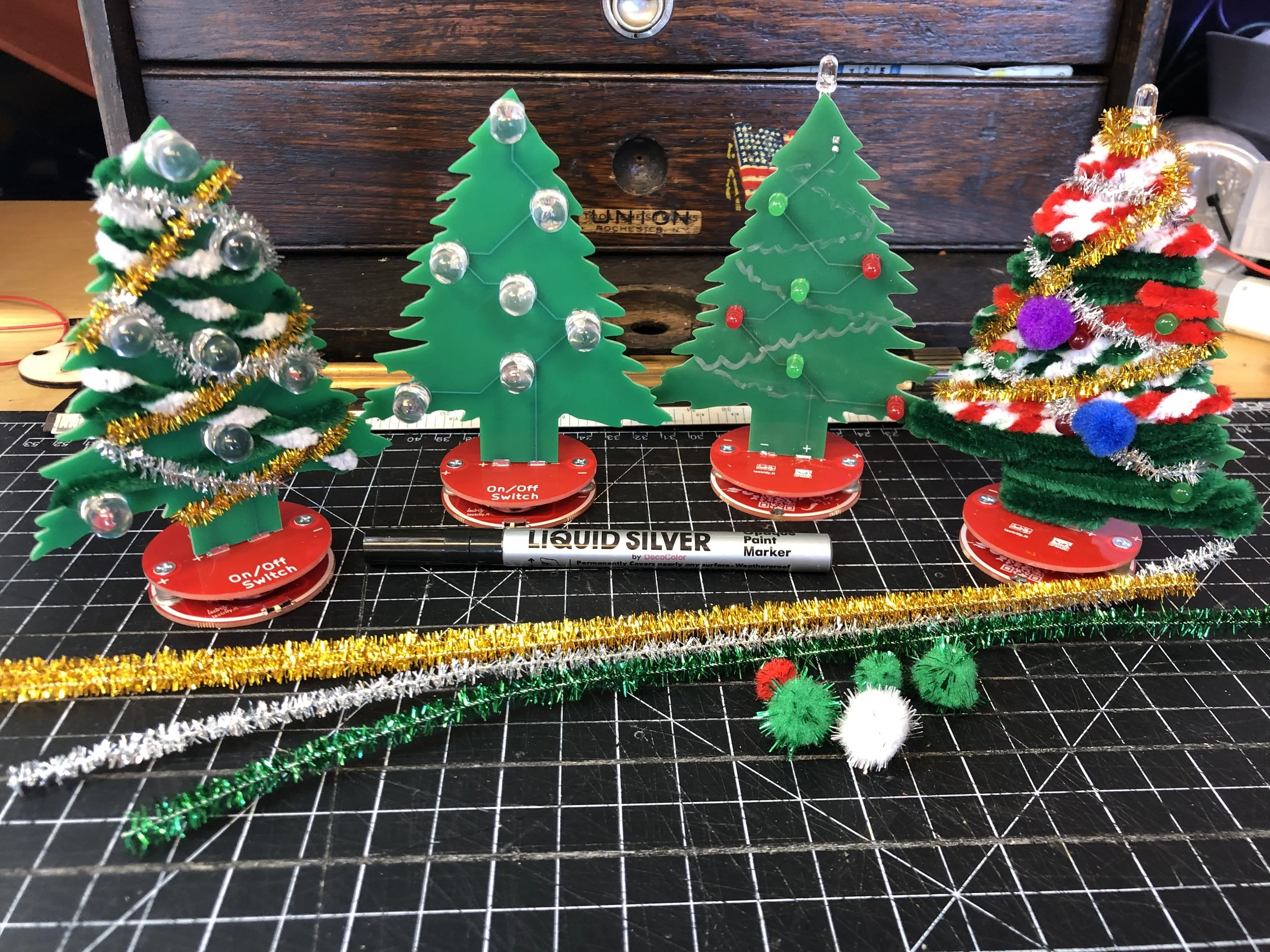 Learn To Solder - Holiday Tree — Lectrify