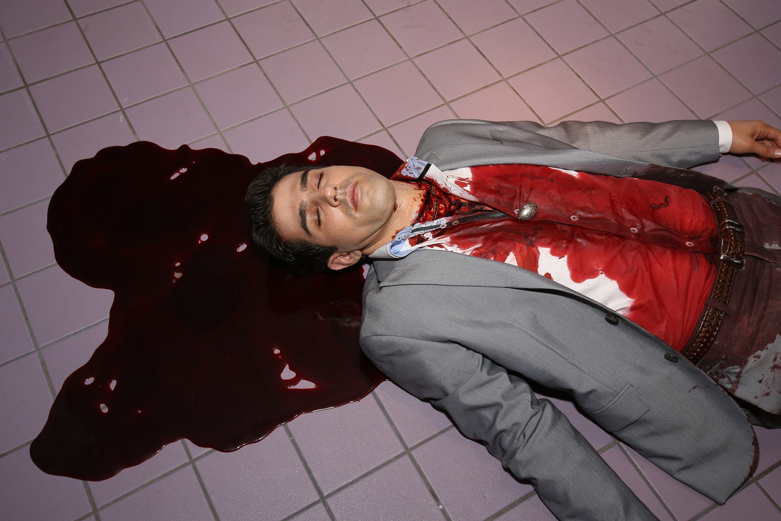 Blood Rugs on set - THE BRIDGE