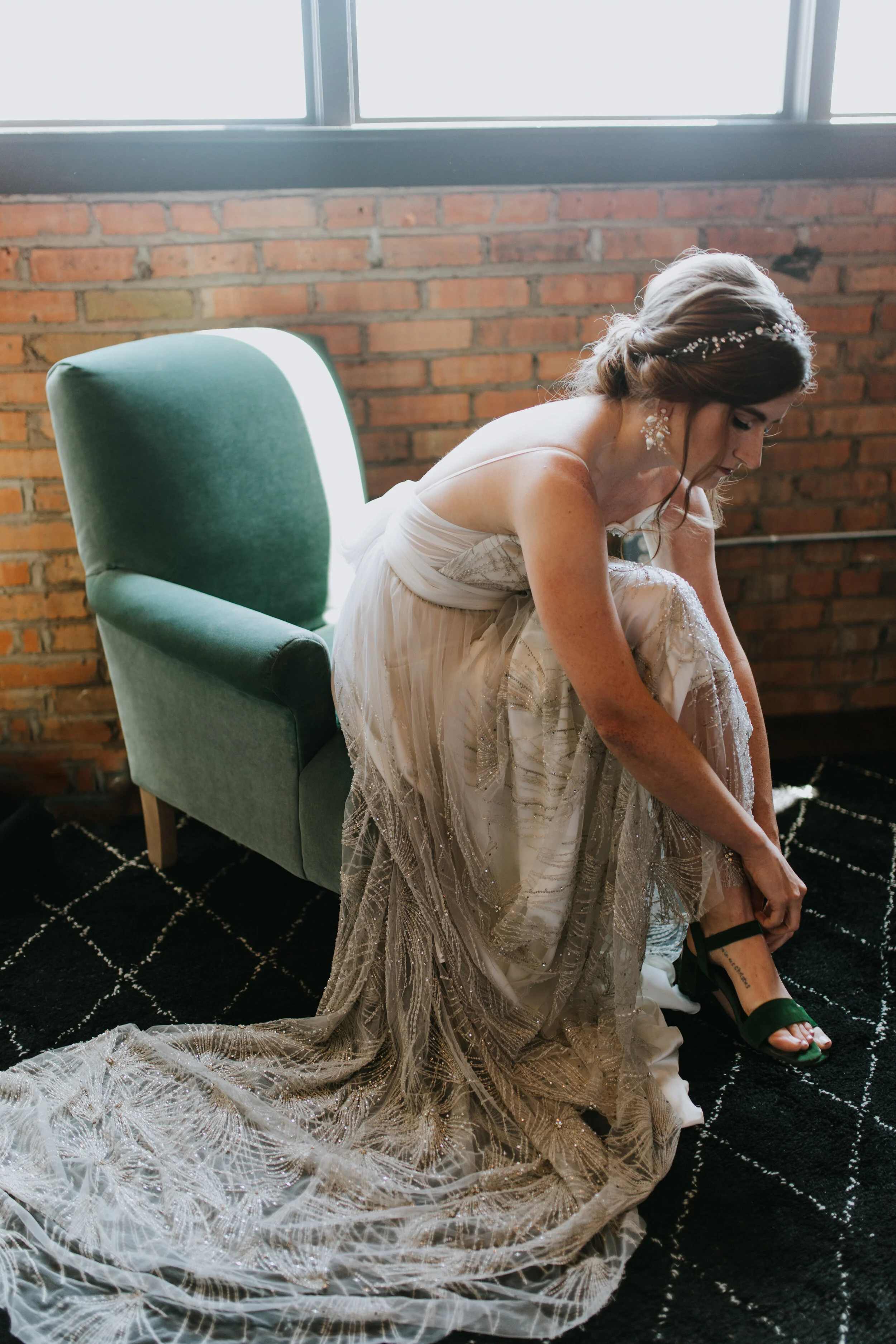 Annabell - Getting Ready - Brake and Clutch Warehouse - Meme Urbane Photography.jpg