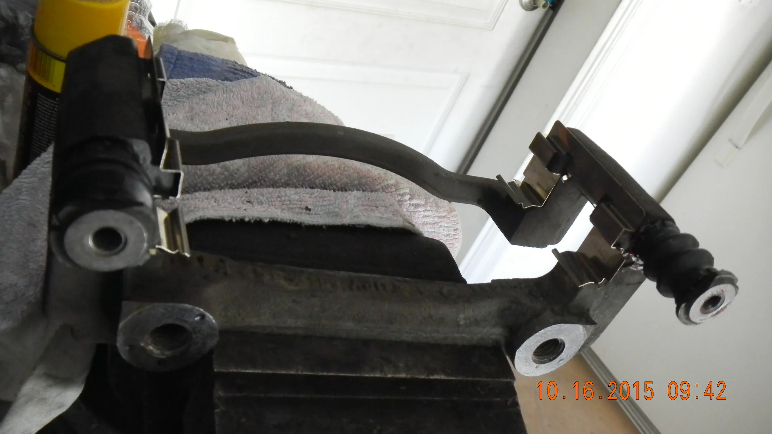 Pad bracket service critical