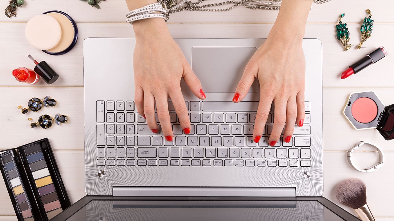 Glossy.co: 4 fashion editors on why they left magazines for brands