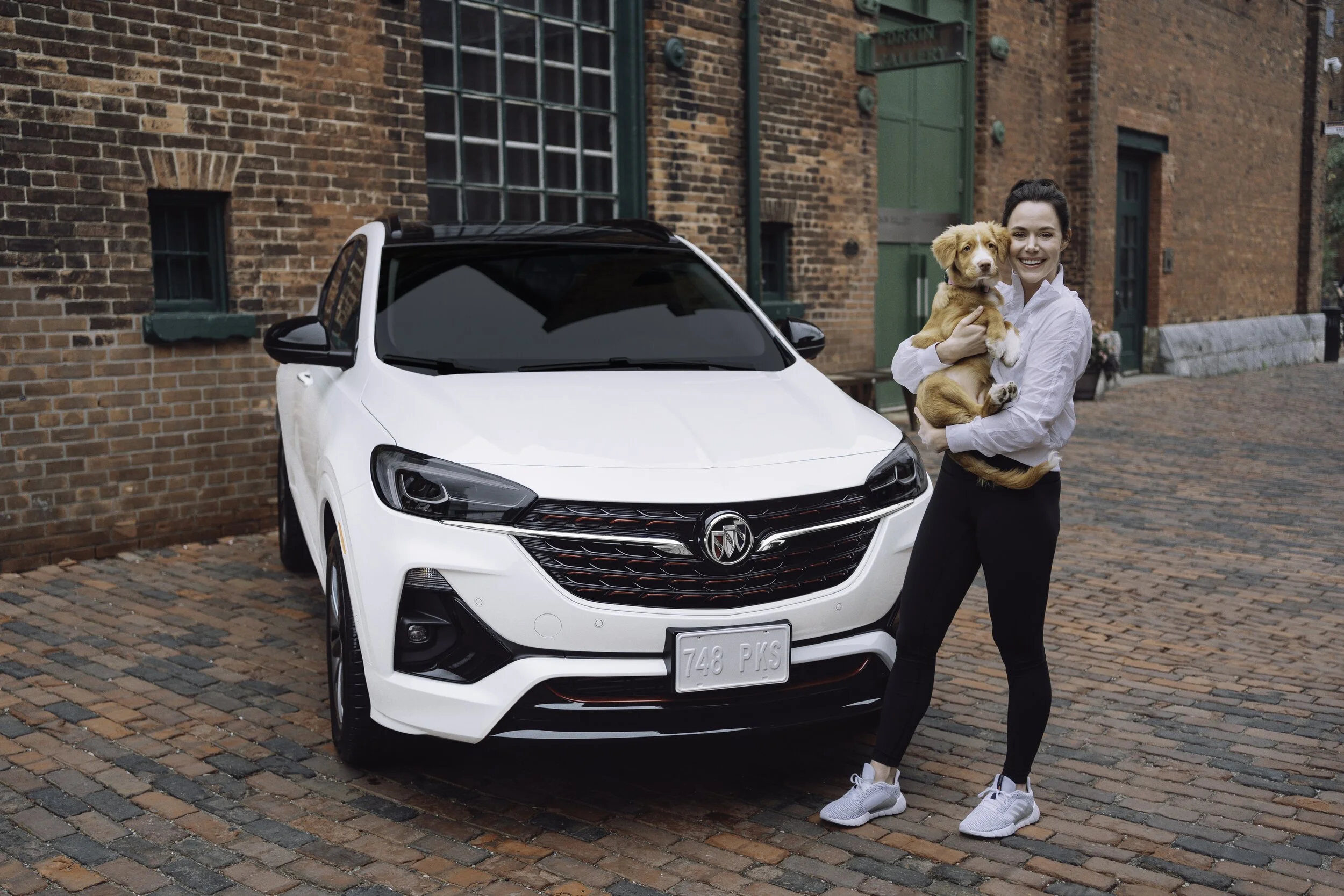 TESSA_ZOE_PIC.jpg