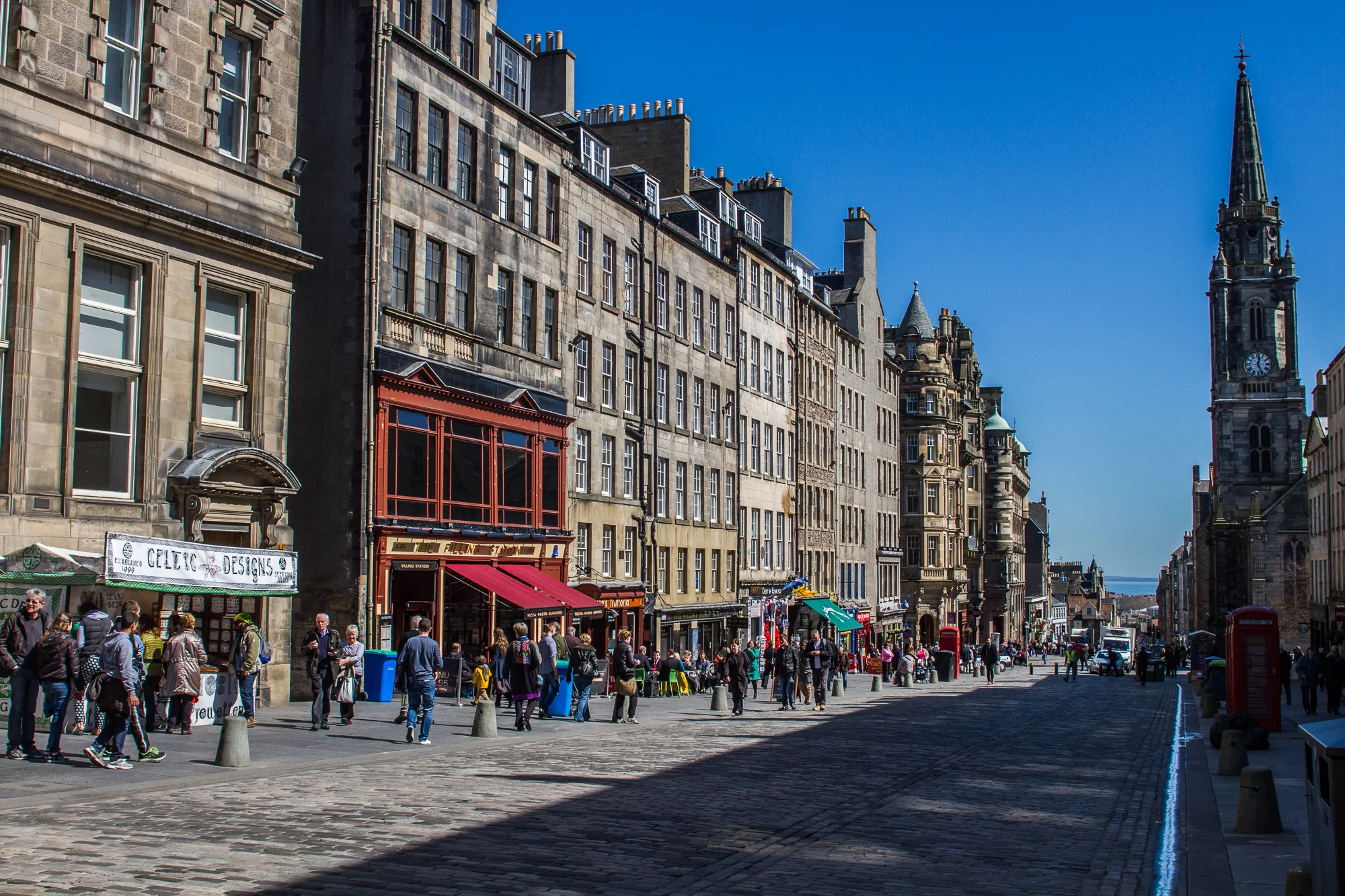 The famous Royal Mile in Edinburgh, Scotland. April 29 2013. (© Fernando J Tirado 2013)