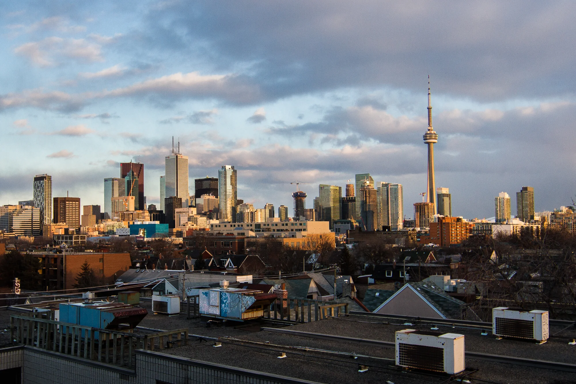 Skyline of Toronto, Canada. (© Fernando J Tirado 2014)