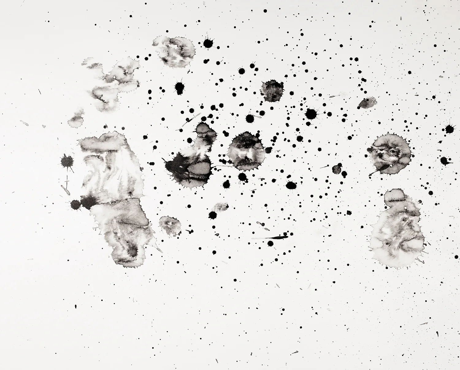 Faces that move in the blank