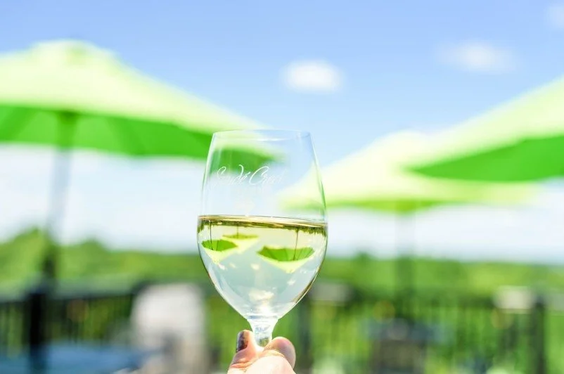 Sundays were made for slow sips and pretty views. Pour yourself a glass, settle into the sunshine, and enjoy the day with us.

We&rsquo;ve got Simply Us playing from 2&ndash;5pm, a pop‑up by MereMil Creations from 1&ndash;5pm, and The Scottish Pig se