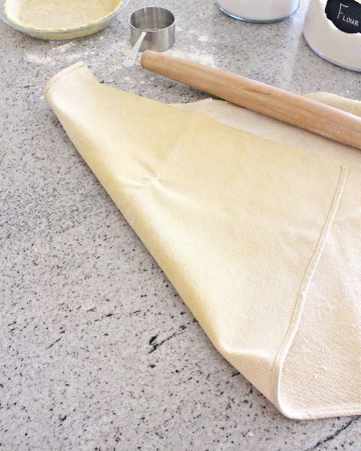 6 Reasons Why You Need A Pastry Cloth For Pie Crusts Make It