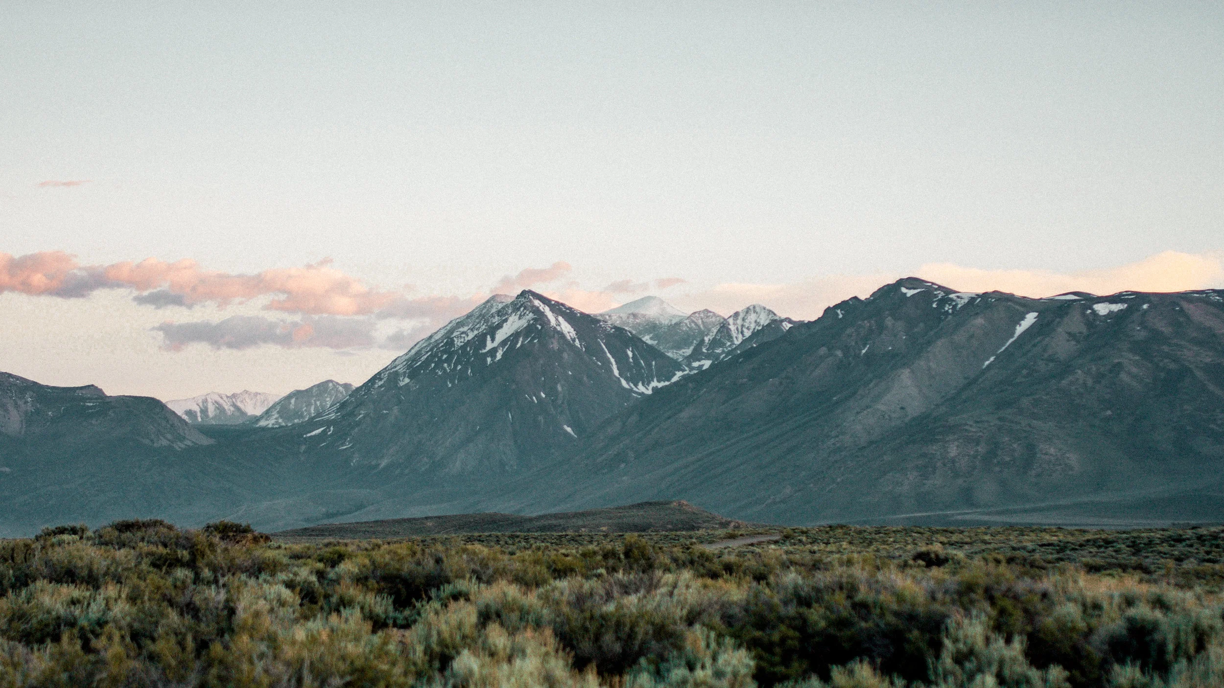 the sierra nevadas at sunset outside yosemite national park