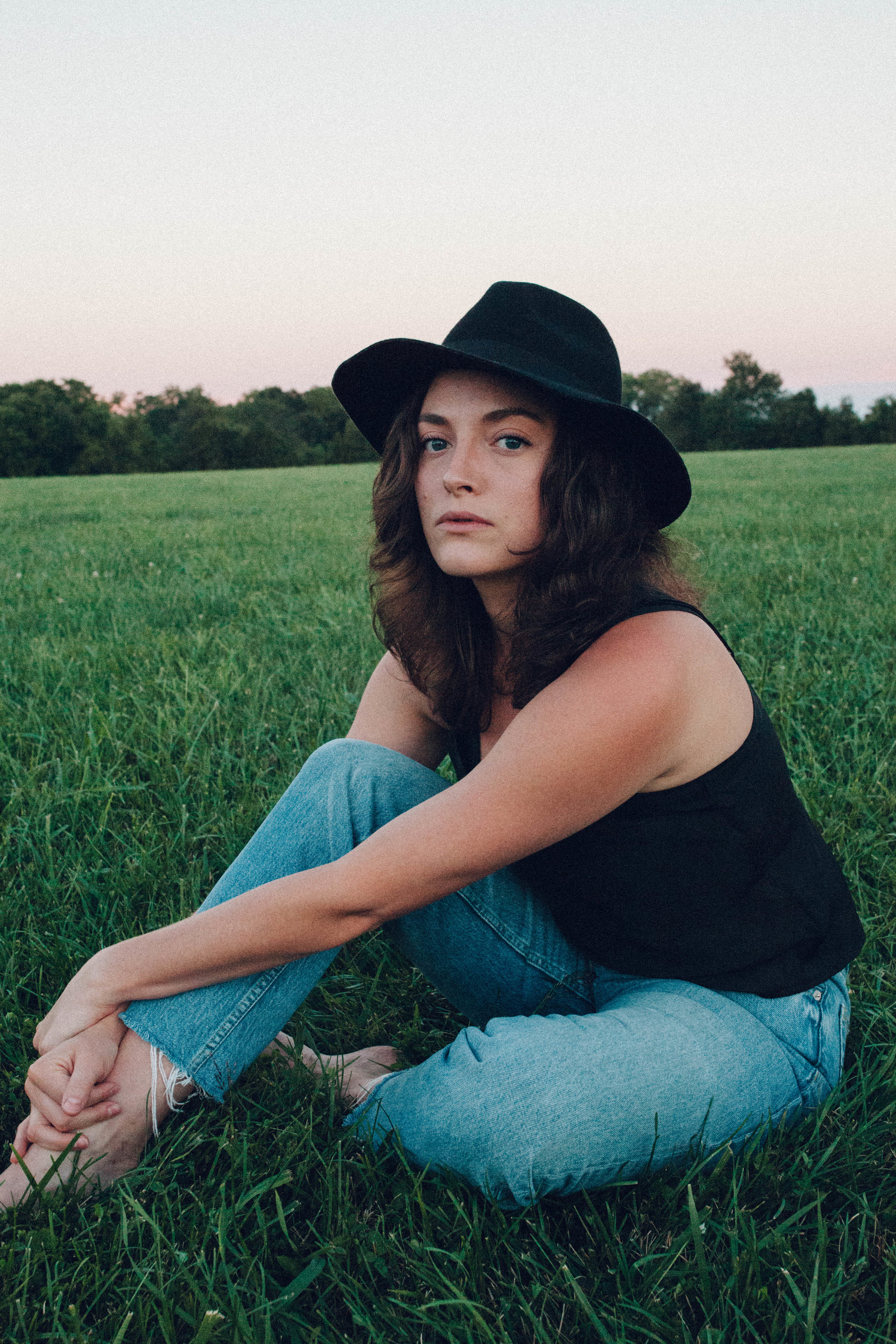 woman in a hat 