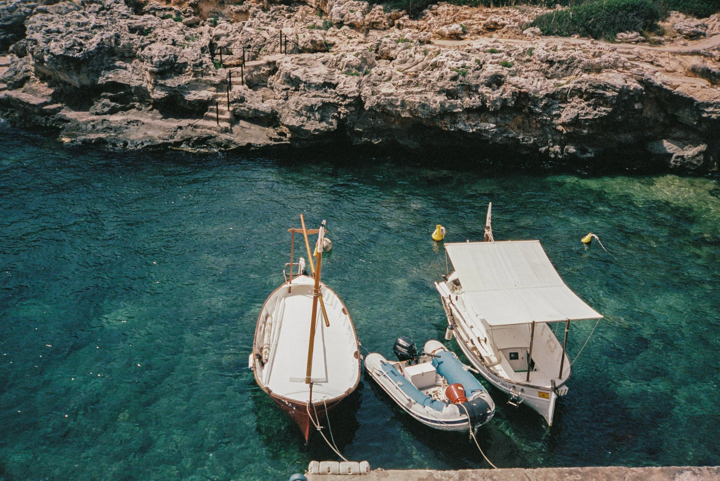 menorcaboatsinthesea