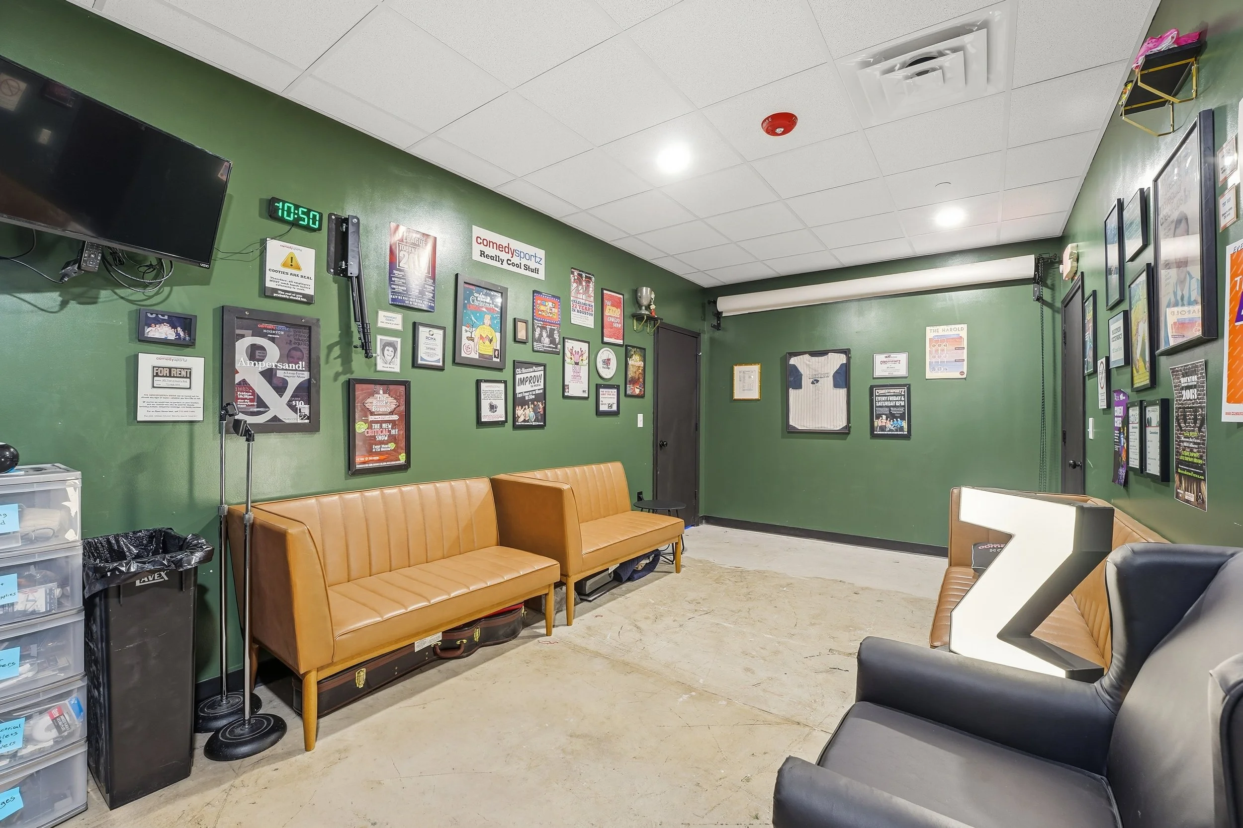 22-8301 Jones Rd (11).jpg