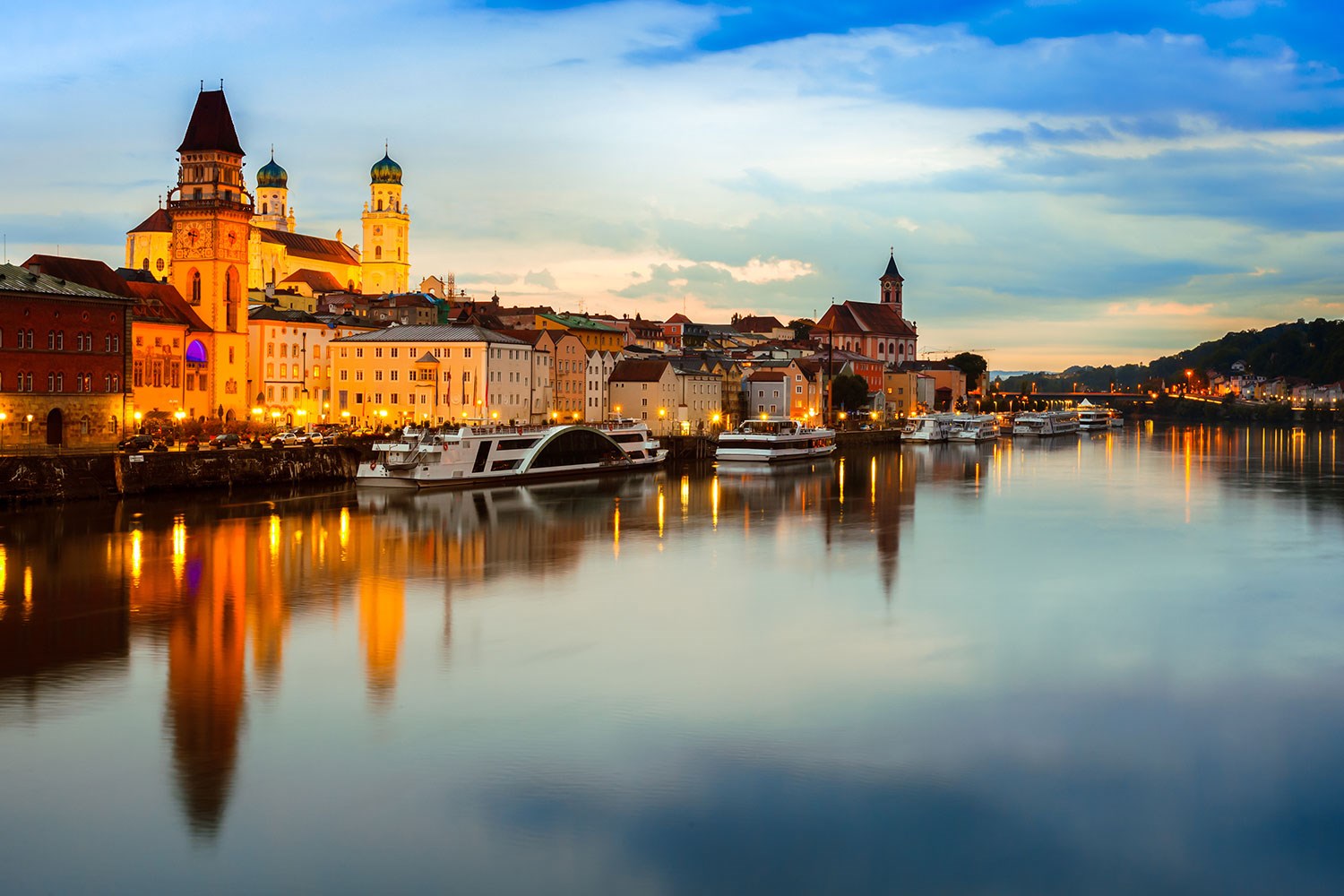 magicalchristmasmarkets_passau_ss_335396879_gallery.jpg