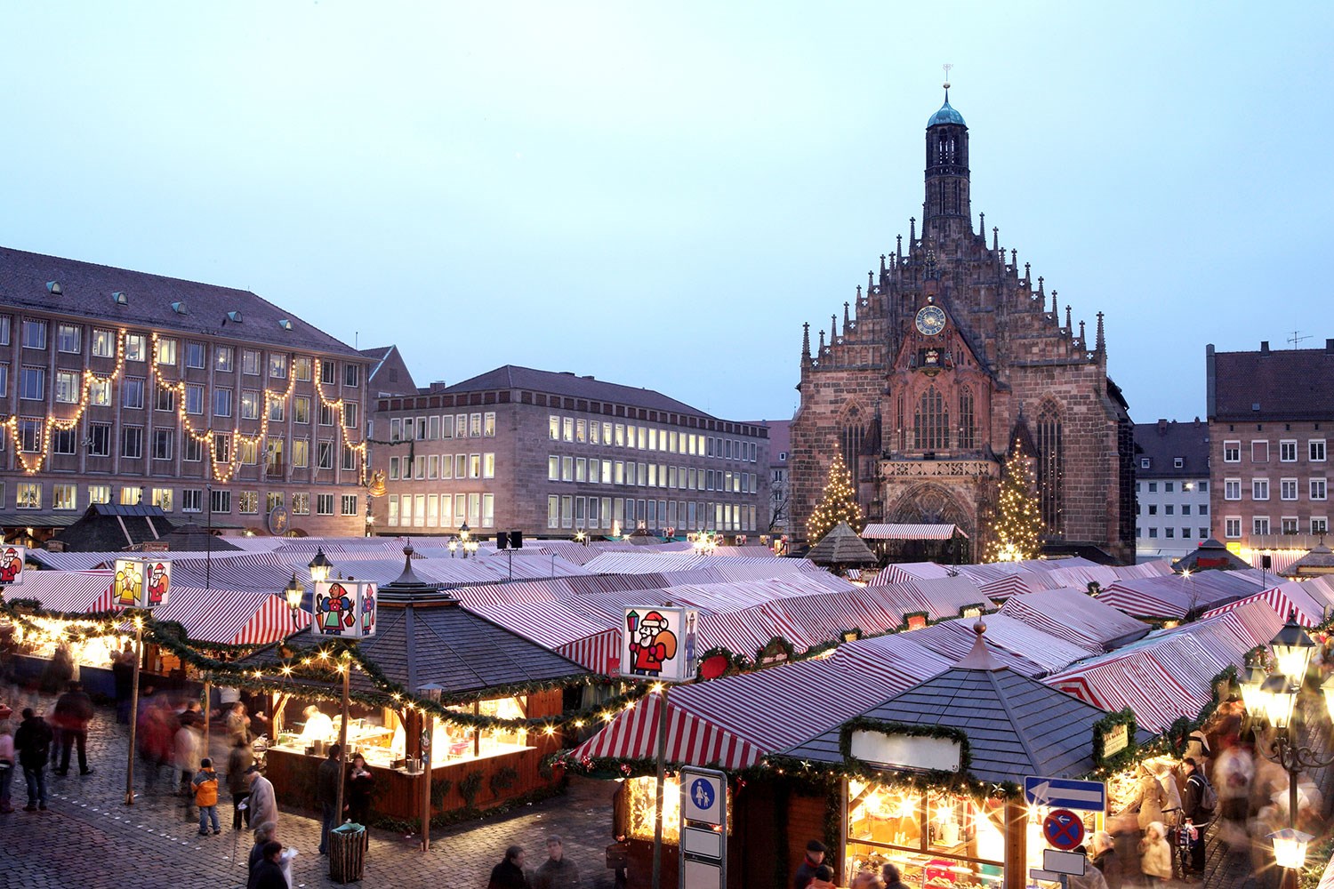 magicalchristmasmarkets_ss1046628_NurembergXmasMarket_gallery.jpg