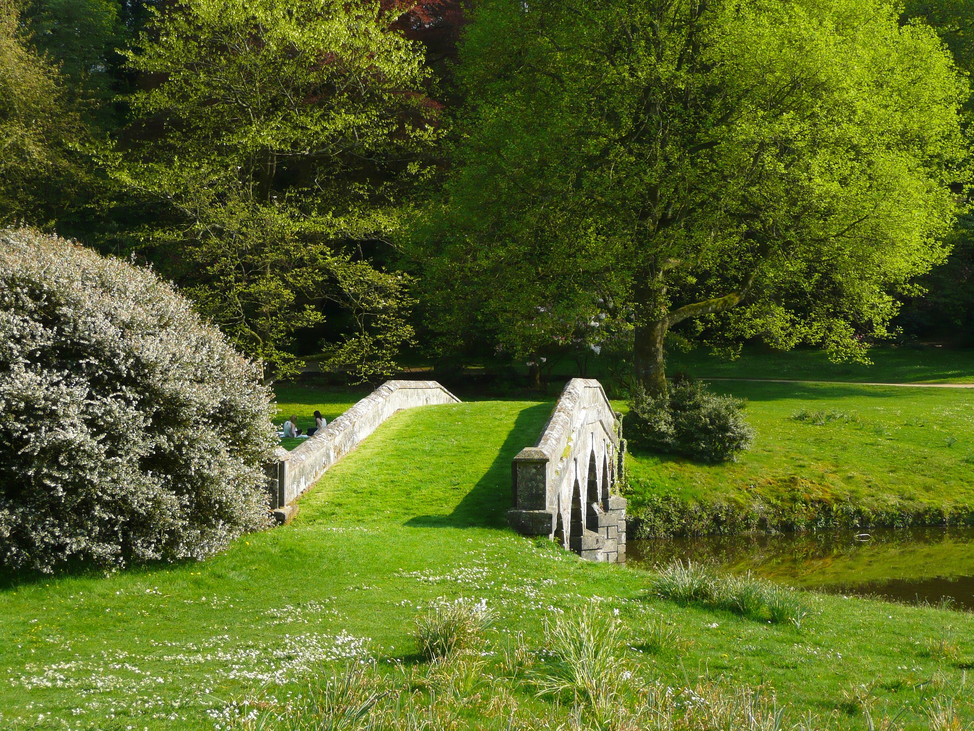 stourhead-garden-849742_1920.jpg