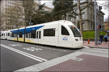 ポートランド住民の足として大活躍のマックス(電車)