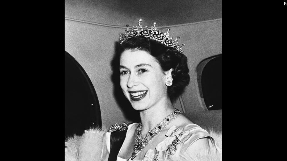   Princess Elizabeth in 1940. &nbsp; Photo courtesy, CNN.   