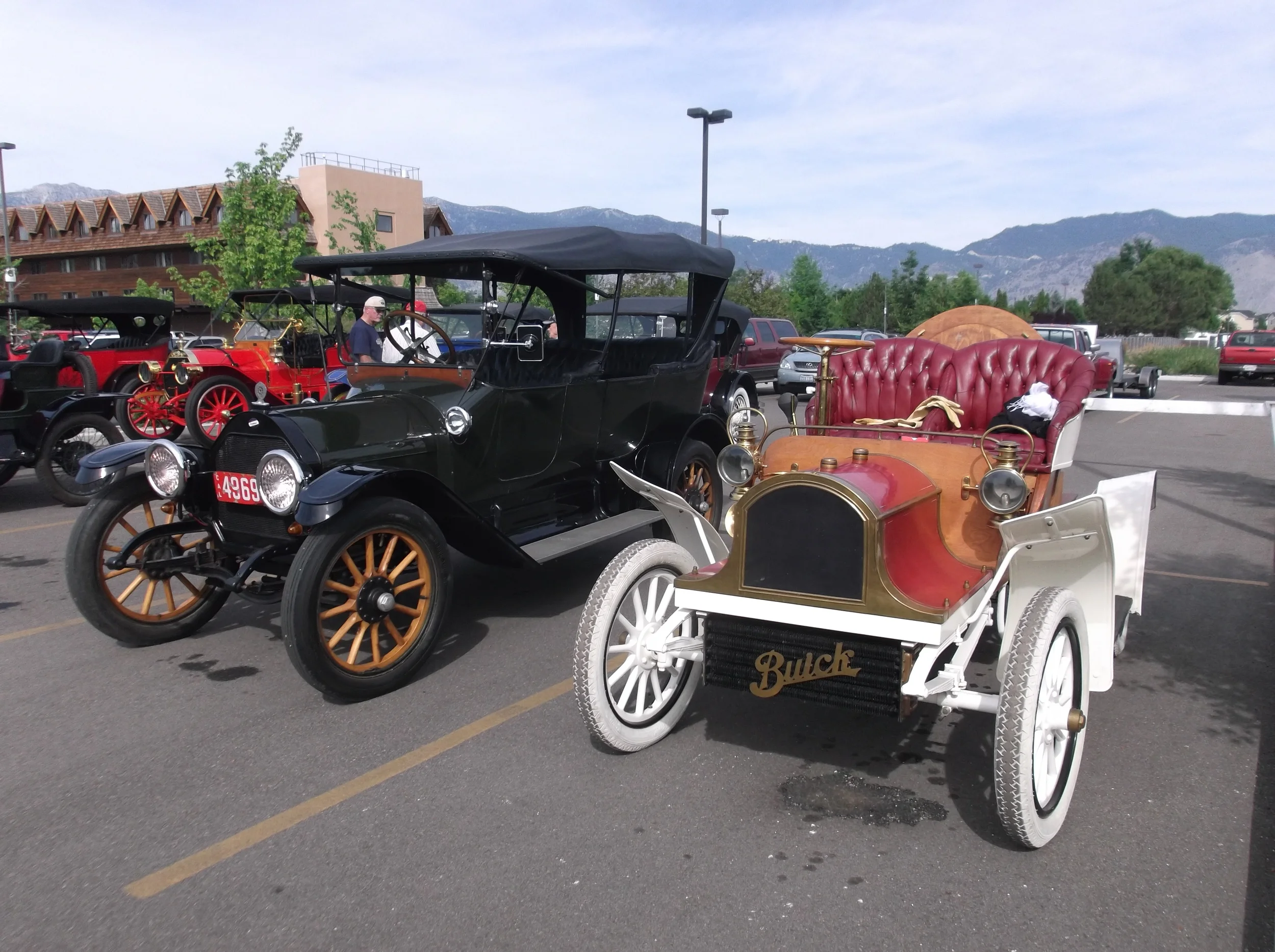 12 Overland, 05 Buick.JPG