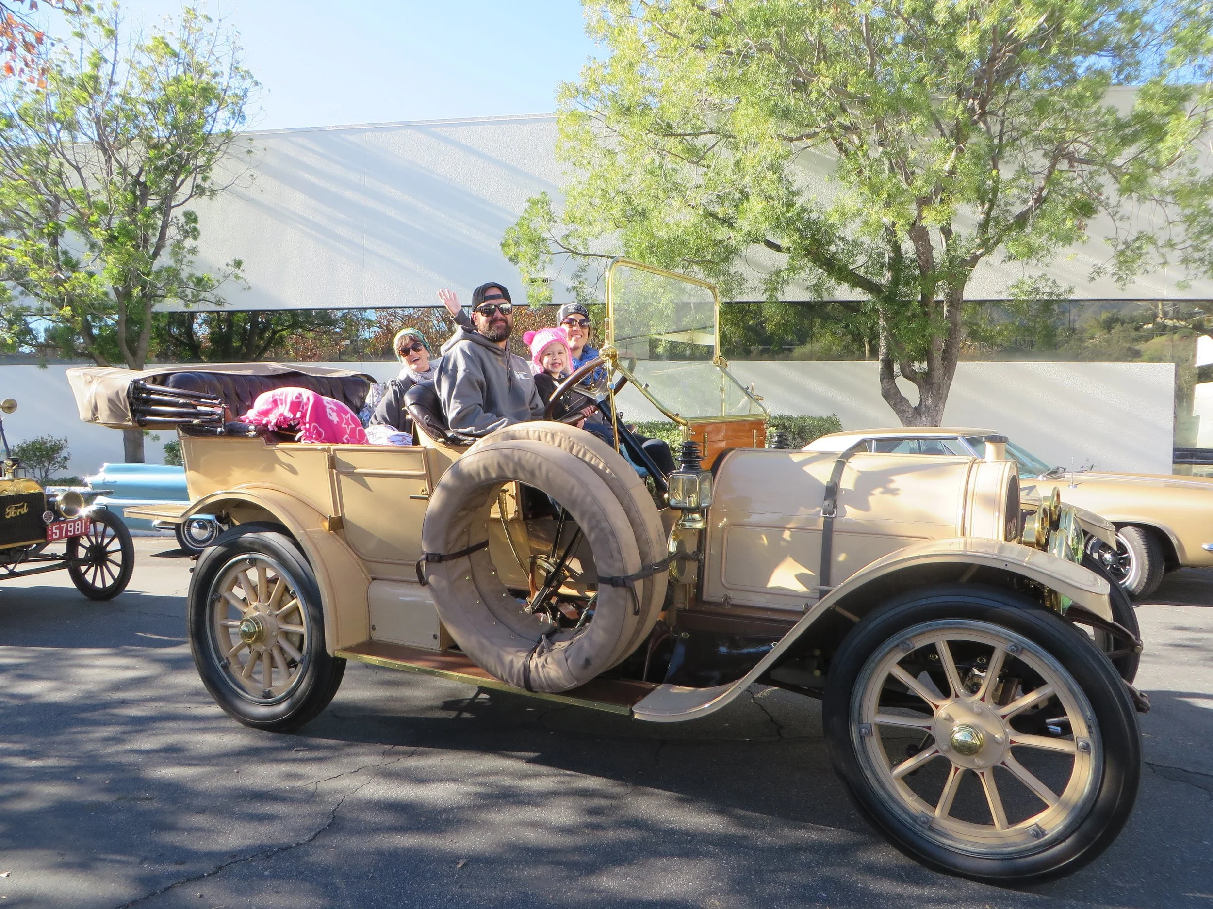Sharon Goodings 1911 Pope Hartford.jpg