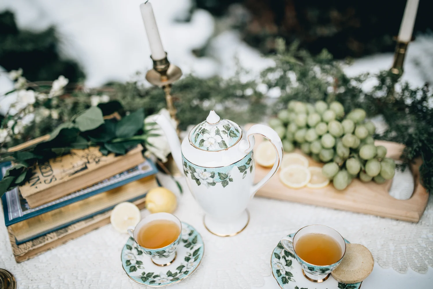 DETAILS Styling by: Lucy Bergstrom Photography by: Alice Cannon Rentals provided by: Refined Vintage Events