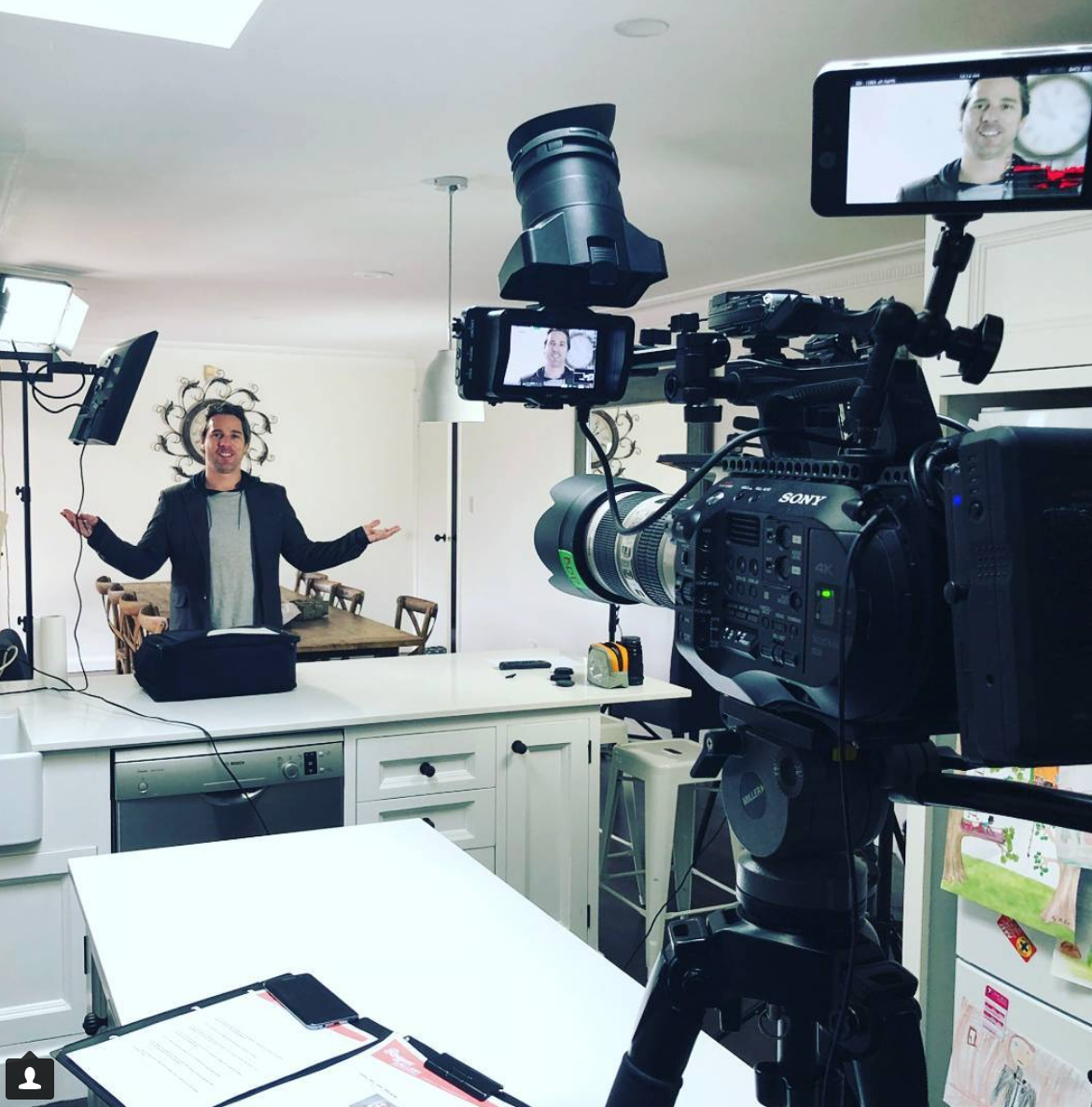Roghan McKerlie - Rogues Gallery - On set and creating content