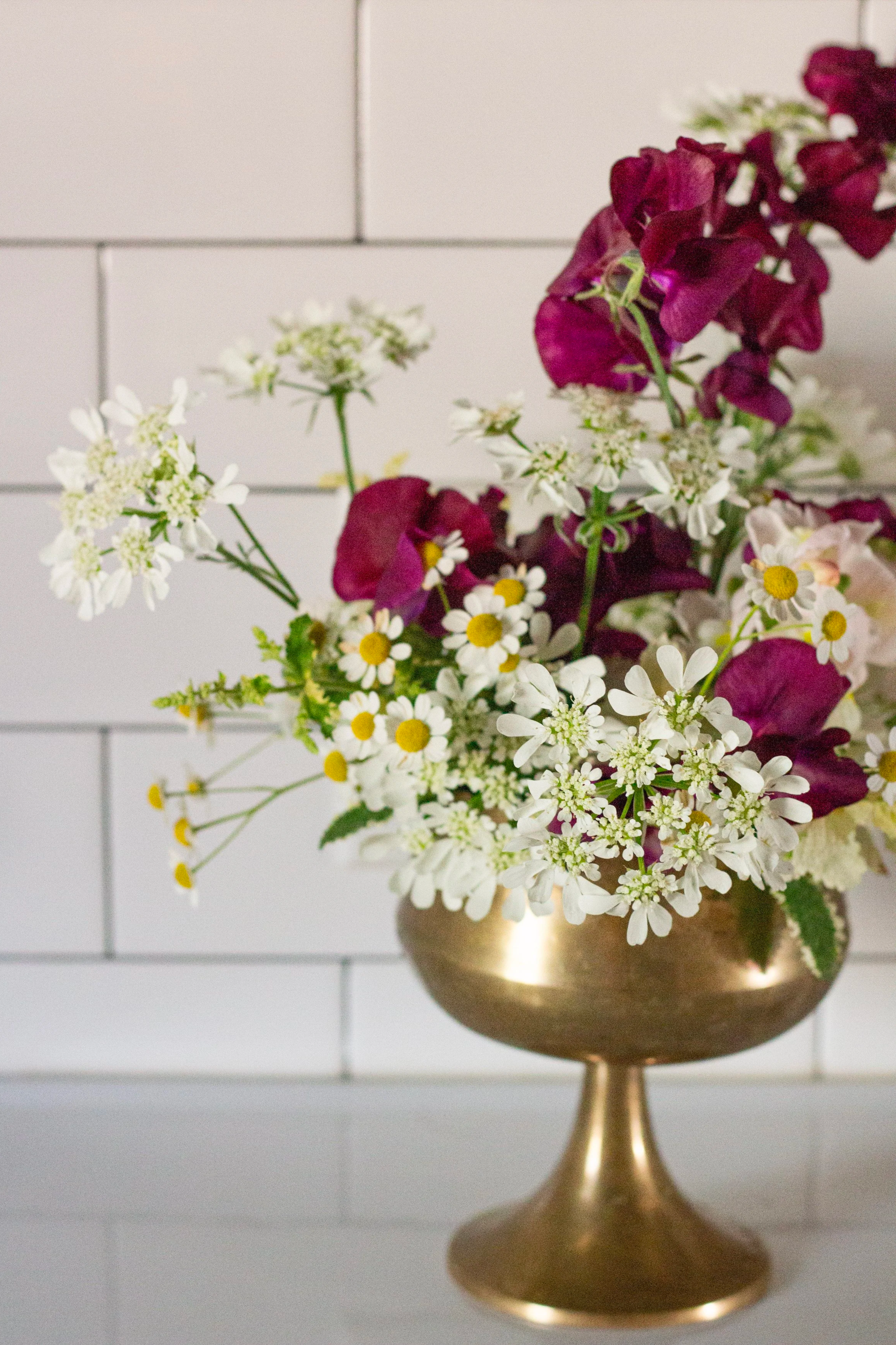 EAsy beginner flower arranging tips