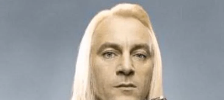 LUCIUS IS A BAD GUY BUT HE IS PRETTY