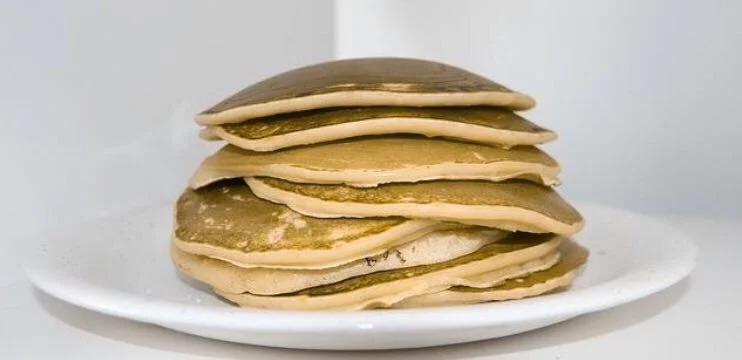 BANANA PANCAKES