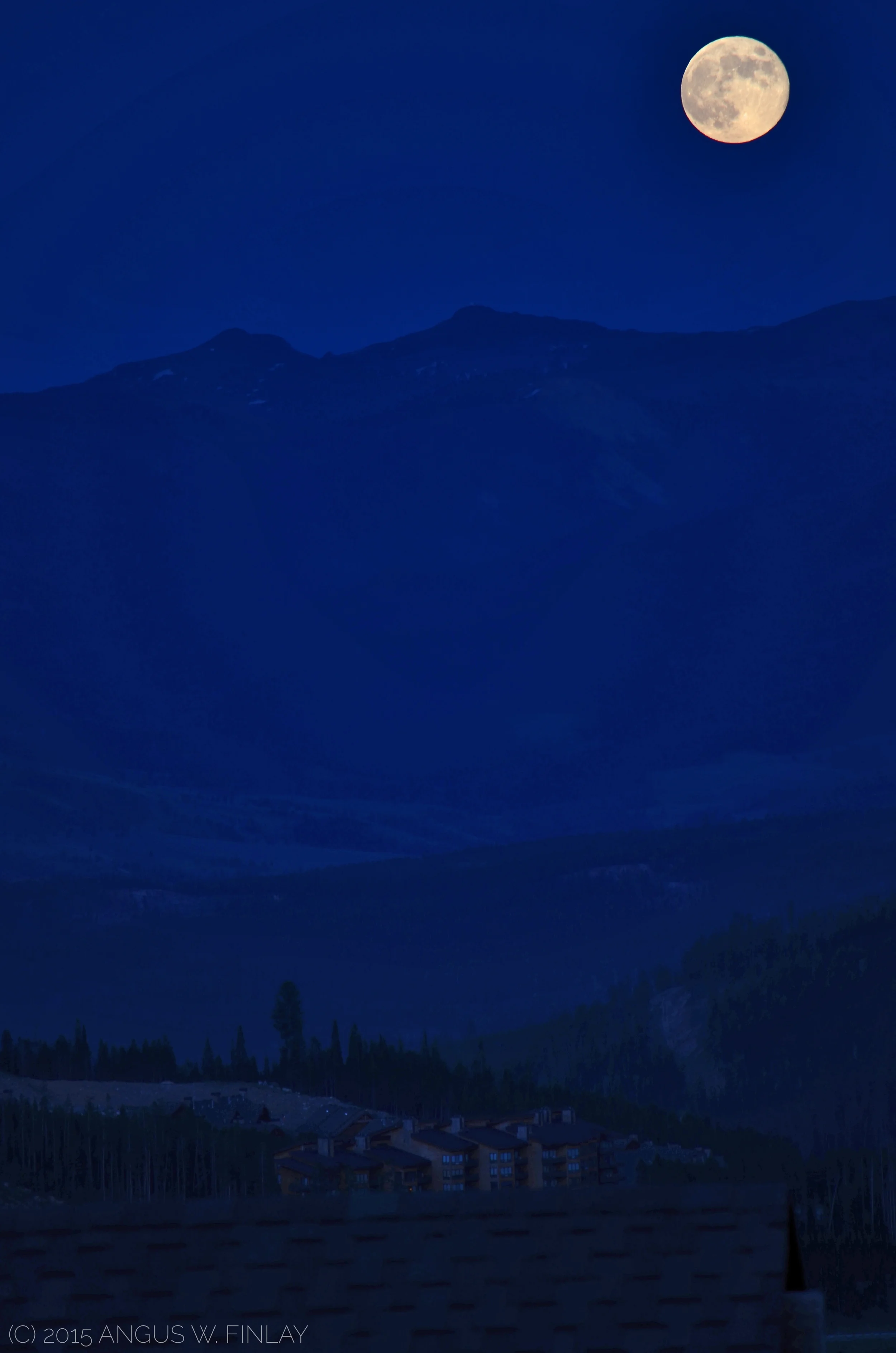 Full Moon Rising