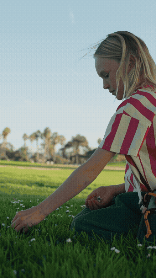 flower yogo (1).gif