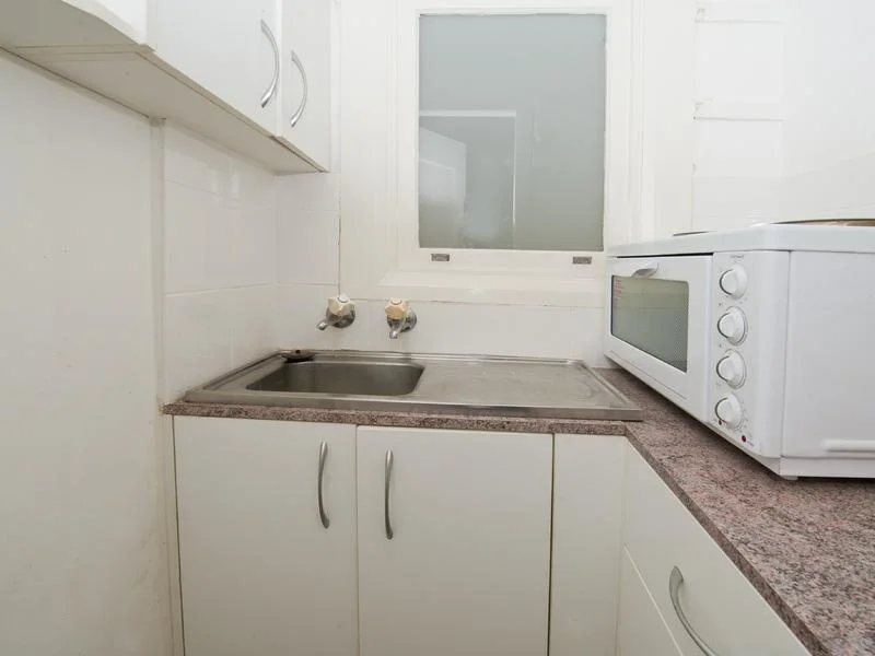 Kitchen Before Renovation