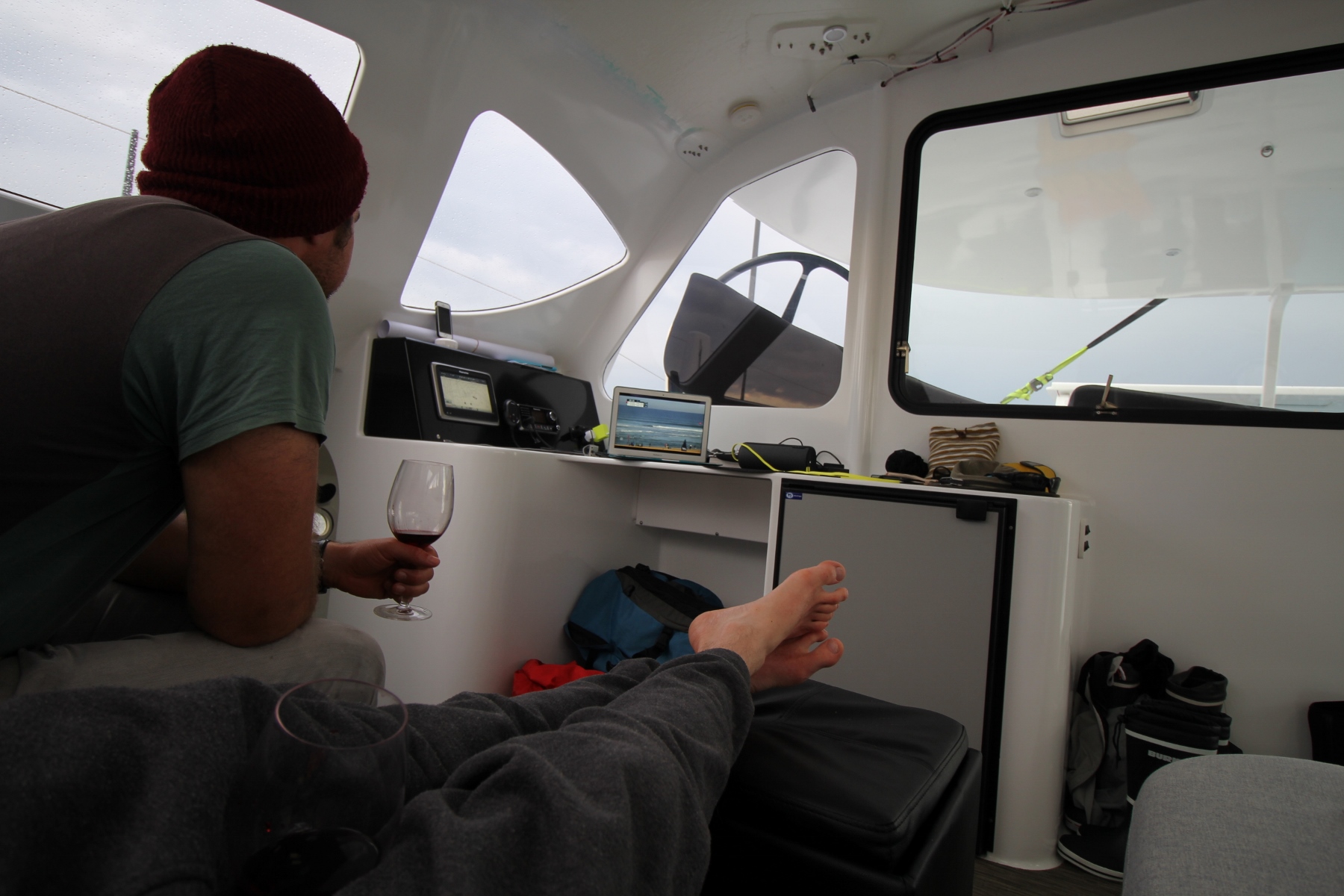 Streaming the Quiksilver Pro France live....