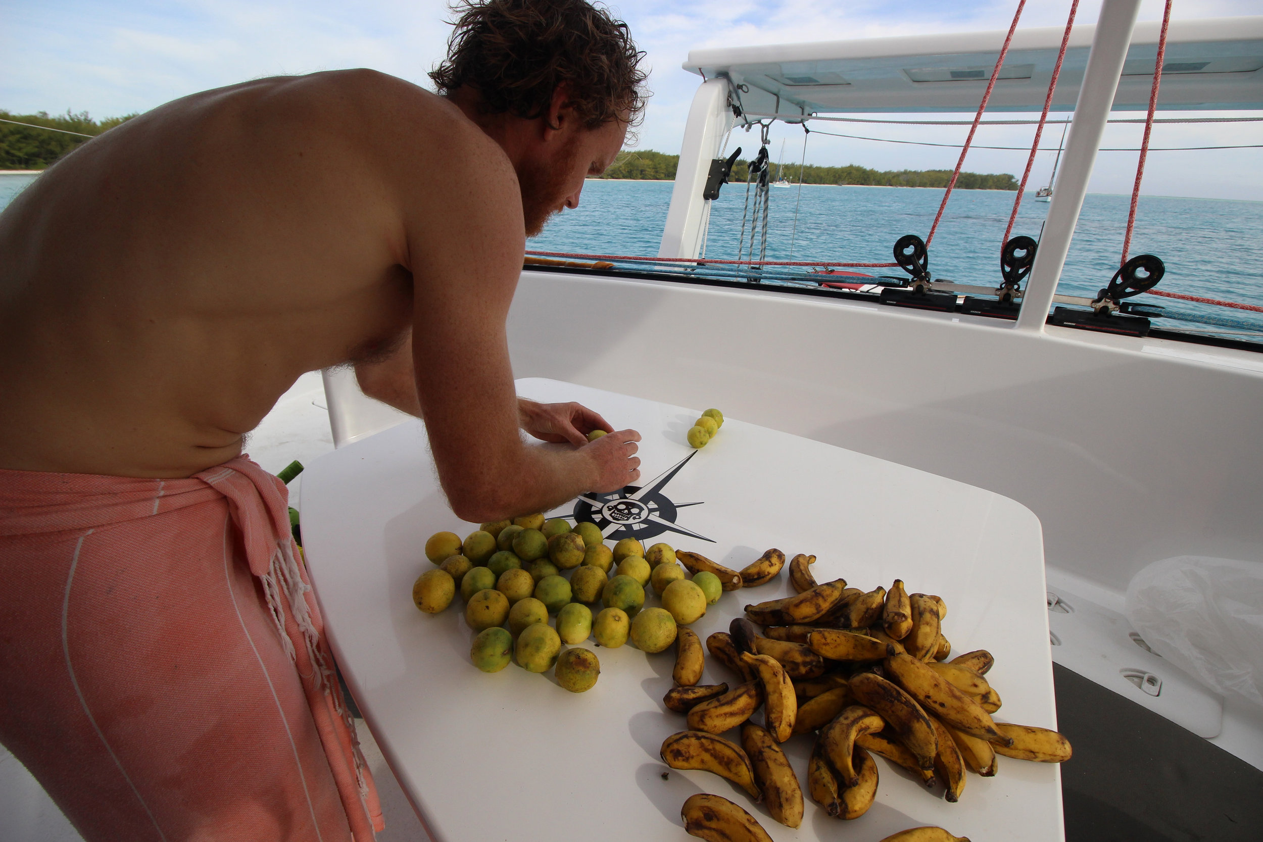 The local family living on Motu Piscine gave us some fresh limes and Bananas after we went to introduce ourselves and ask if it was ok for us to collect some coconuts