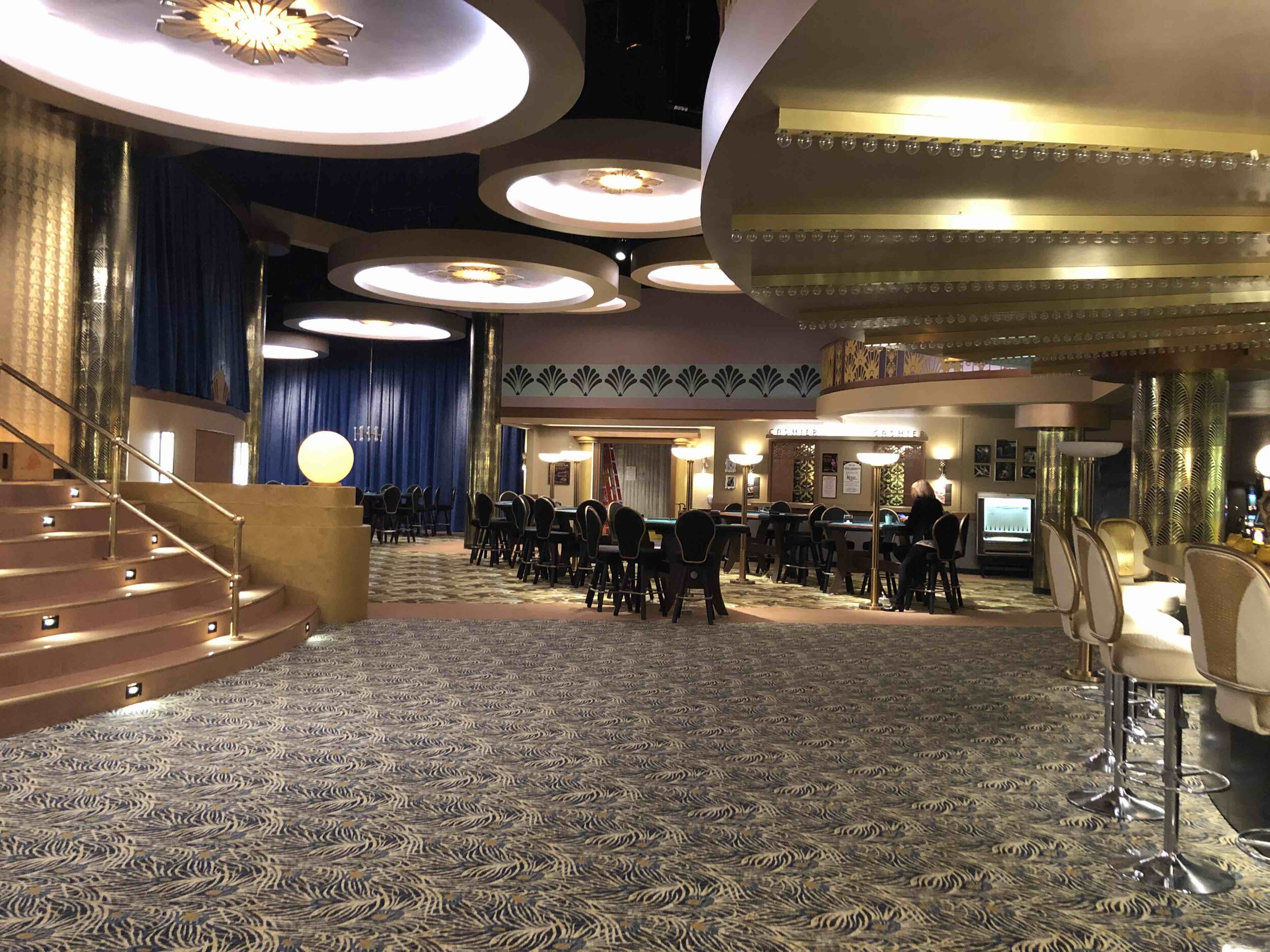 Fan Tan Hotel - Casino