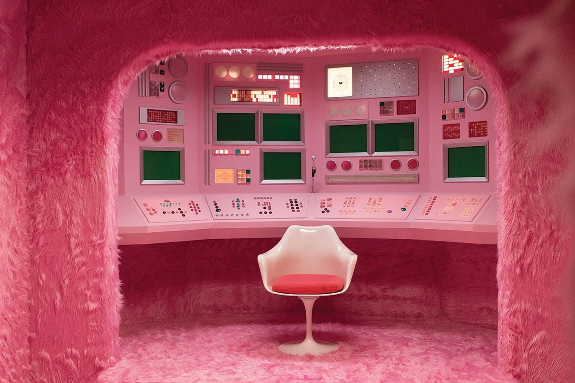angelyne-bathroom control room.jpg
