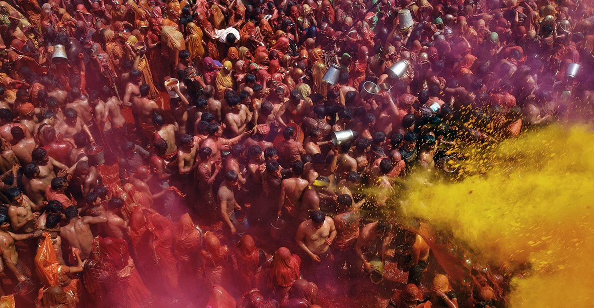 large-crowd 2 copy.jpg