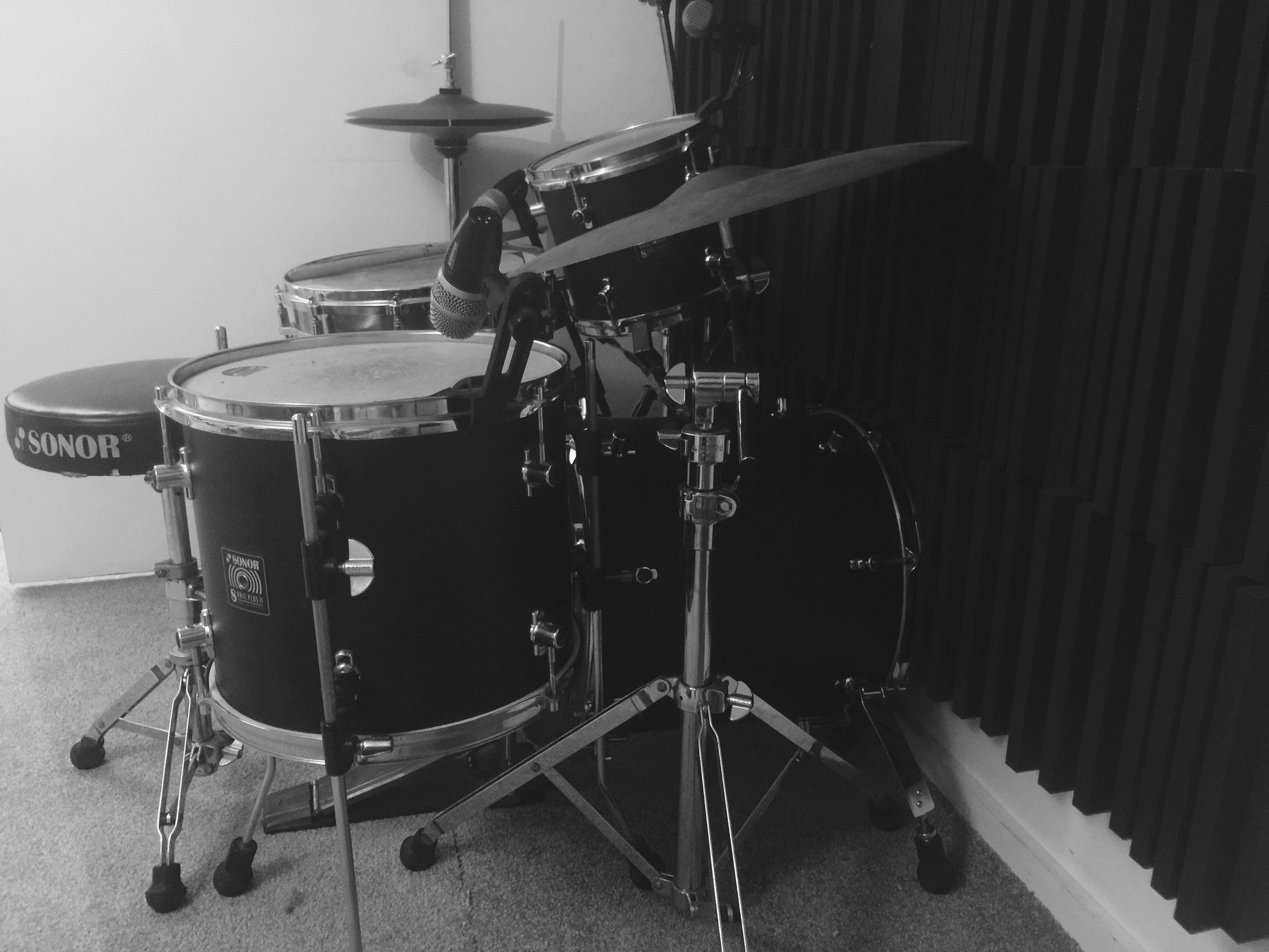 Drum kit