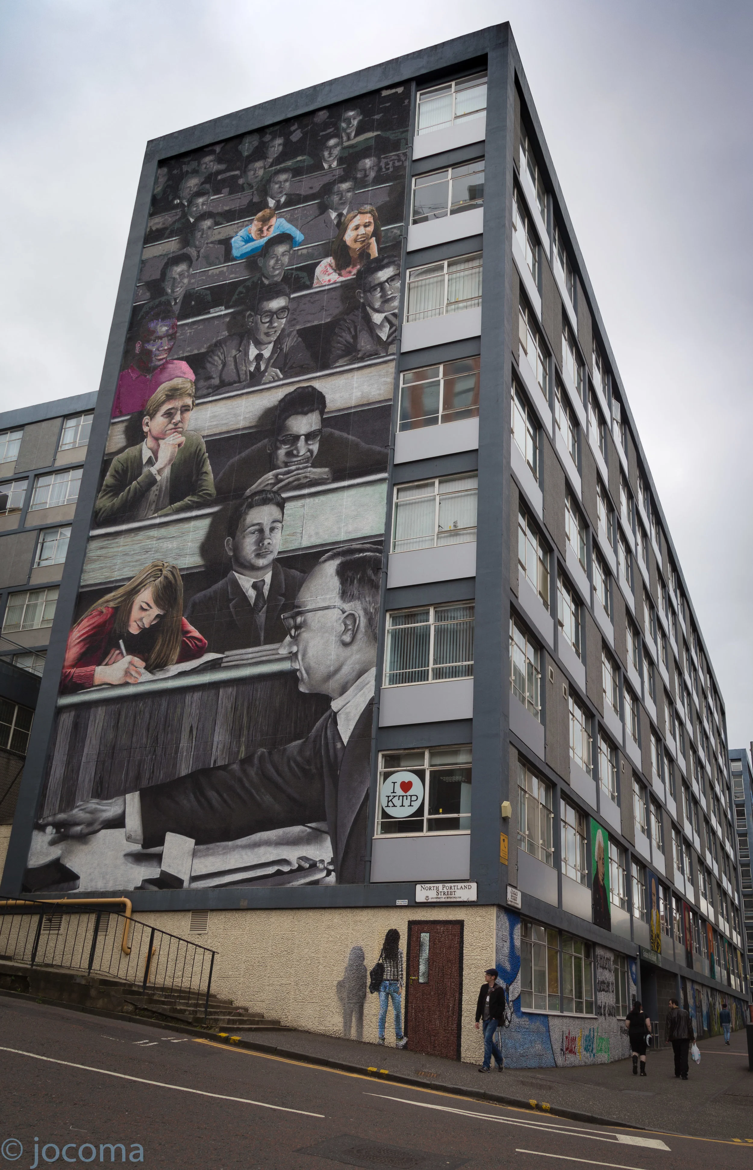 July_2017_-_Glasgow_Strathclyde_mural_2.jpg