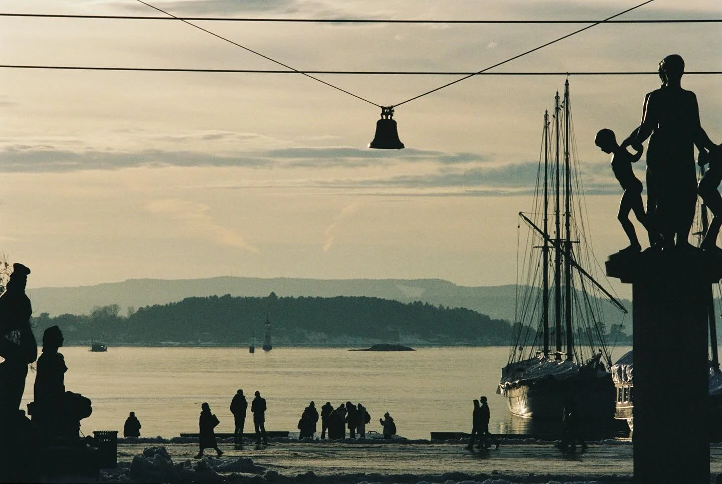 Some frames from a roll in January, Oslo covered in snow. Quite excited to capture the long shadows of winter again to be honest!