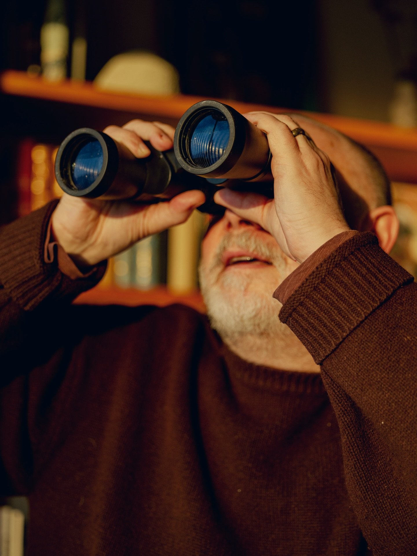 The magnificent @henzward for @riseart at @houseofhulda a couple of weeks back. 
First slide is picturing the legitimate joy of spotting a whale 🐋